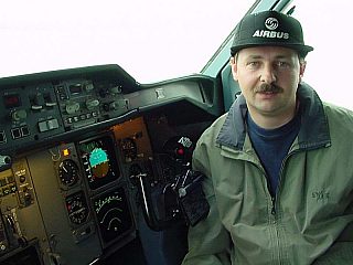 Im Cockpit des Airbus A300 in Dresden 05/2002